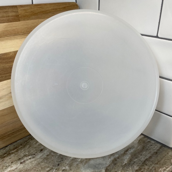 Tupperware White Pie Taker #719 & White Divided Tray #405 & 1 Clear Handle VTG - Picture 8 of 14